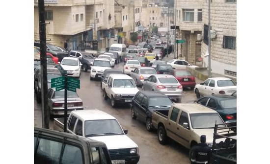 عجلون :انهيارات وحفر تعرقل الحركة المرورية على طريق وادي الطواحين عجلون :انهيارات وحفر تعرقل الحركة المرورية على طريق وادي الطواحين