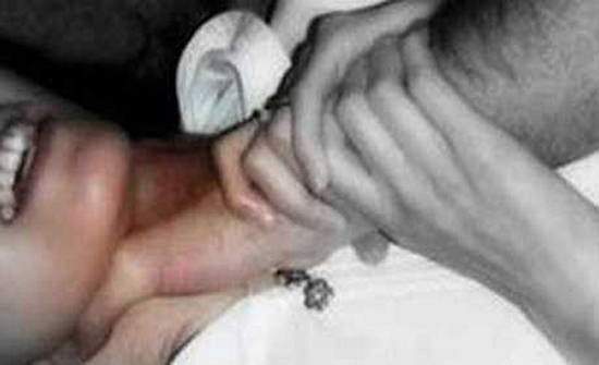 مصر: زوج يخنق زوجته بعد سماع حديث غير لائق لها مع غريب مصر: زوج يخنق زوجته بعد سماع حديث غير لائق لها مع غريب