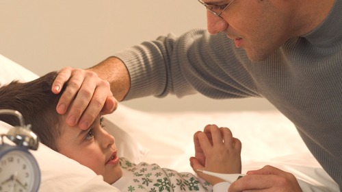 طرق منزلية فعالة لعلاج الحرارة عند الأطفال طرق منزلية فعالة لعلاج الحرارة عند الأطفال