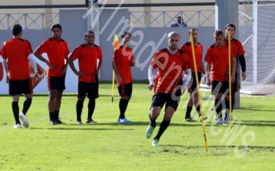 بالصور : النشامى يتدربون بصفوف مكتملة بعد إلتحاق مرجان بالمعسكر