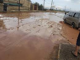 استكمال تنظيف العبارات ومجاري السيول في الاغوار الشمالية