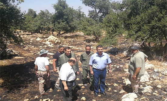 وزير الزراعة يتفقد موقع حريق برقش وزير الزراعة يتفقد موقع حريق برقش