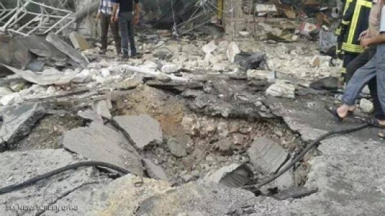 عشرات القتلى بغارة جوية قرب مخبز بريف حلب عشرات القتلى بغارة جوية قرب مخبز بريف حلب