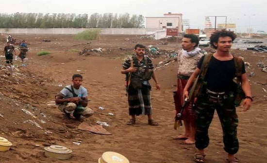 الحوثيون يحتجزون "سيارات إغاثية" في إب