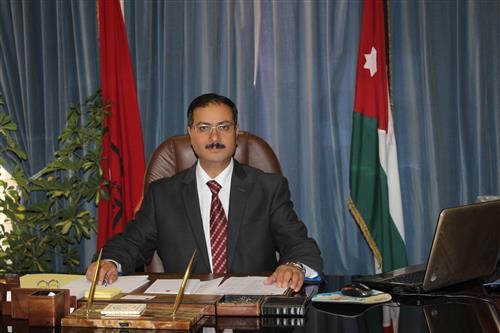 الخوالدة يؤكد بأن كلية الطب في جامعة مؤتة صرح علمي يسابق الزمن الخوالدة يؤكد بأن كلية الطب في جامعة مؤتة صرح علمي يسابق الزمن