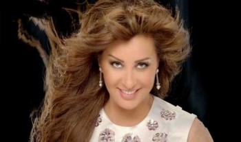 لطيفة التونسية بعد تهديدها بالإغتيال: الإرهاب لا يخيفنا والعمر وقفة عز لطيفة التونسية بعد تهديدها بالإغتيال: الإرهاب لا يخيفنا والعمر وقفة عز