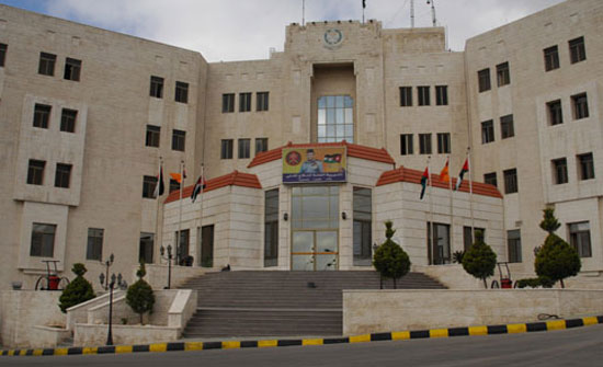 مدير عام الدفاع المدني يشرف على إنقاذ مواطنين تعرضوا لحادث سير في العقبة مدير عام الدفاع المدني يشرف على إنقاذ مواطنين تعرضوا لحادث سير في العقبة