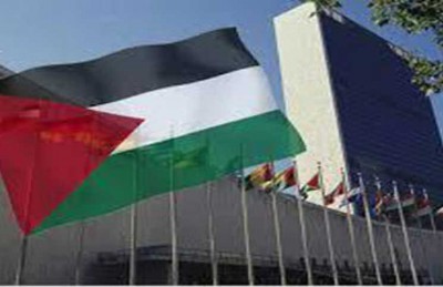 الفلسطينيون يدعون أعضاء الأمم المتحدة لدعم مبادرة رفع العلم الفلسطيني الفلسطينيون يدعون أعضاء الأمم المتحدة لدعم مبادرة رفع العلم الفلسطيني