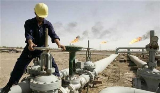 النسور يبحث مع مسؤول عراقي مد أنبوب للنفط بين البلدين