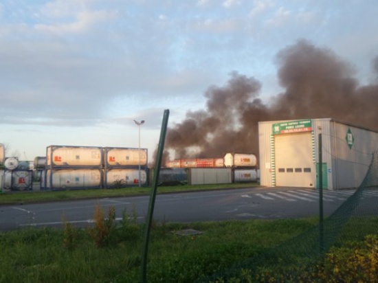 انفجارات عنيفة في مصنع للكيماويات في فرنسا