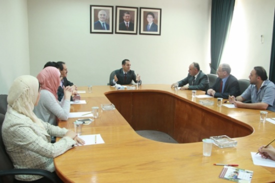 وفد من جامعة فلسطين الأهلية يطلع على تجربة "علوم تأهيل الاردنية"