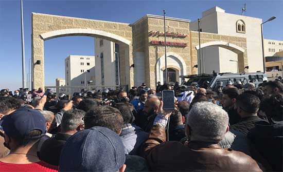 الاستماع إلى عدد من الشهود بحادثة مستشفى السلط الاستماع إلى عدد من الشهود بحادثة مستشفى السلط