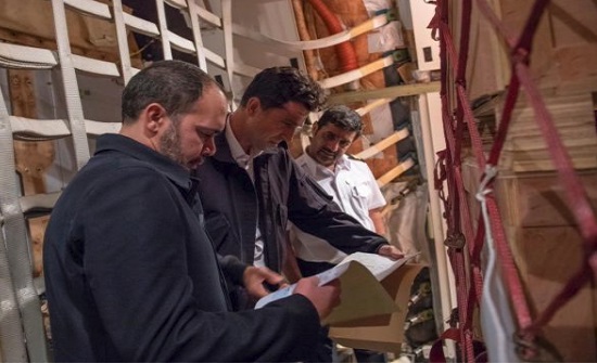 وصول طائرتي مساعدات إماراتية لمتضرري الحالة الجوية