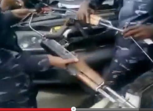 الكلاشينكوف لشحن بطاريات السيارات