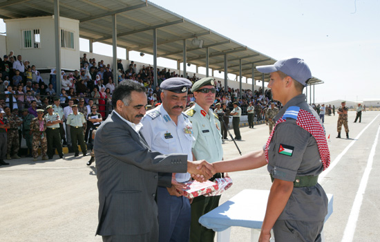 استمرار التسجيل والقبول ببرنامج الشركة الوطنية للتشغيل والتدريب