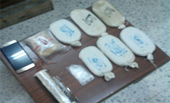 القبض على مطلوب خطير ومسلح في البادية الشمالية القبض على مطلوب خطير ومسلح في البادية الشمالية