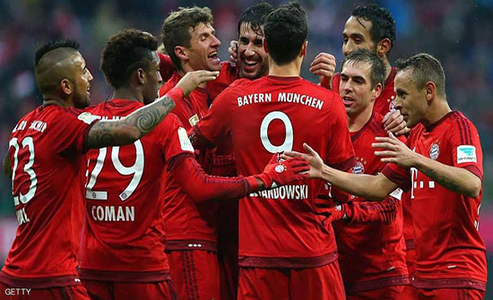 بايرن يتنفس الصعداء.. ودورتموند يعزز الصدارة