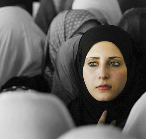 العراقيون أكثر شعوب الأرض لُطفاً مع الغُرباء .. إليكم ترتيب العرب في هذه القائمة