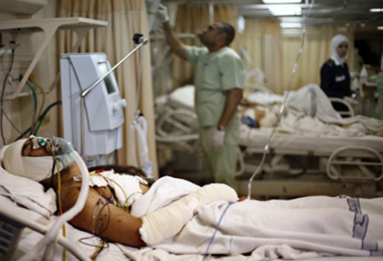 نقيب ومجلس المهندسين يزورون جرحى ومصابي غزة