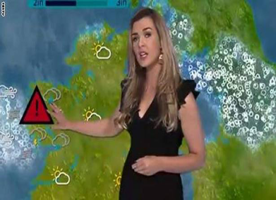 بالفيديو: صاعقة تخفي مذيعة خلال نشرة الطقس على الهواء!