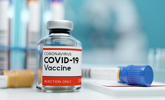 10 أشخاص أبلغوا عن أعراض جانبية من لقاح كورونا 10 أشخاص أبلغوا عن أعراض جانبية من لقاح كورونا