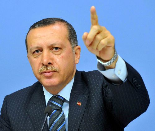 أردوغان يؤكد ضعف النظام السوري ويشدد على أن كفة المعارضة هي الراجحة على الأرض