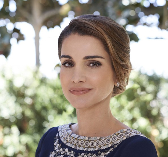 الملكة رانيا تلتقي عدداً من متطوعي جمعية مجدّدون الخيرية