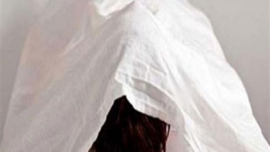 قتل زوج عشيقته بمساعدتها بعد أن عاشرها 4 سنوات قتل زوج عشيقته بمساعدتها بعد أن عاشرها 4 سنوات