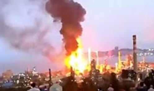 مصرع 6 أشخاص وإصابة 5 بحريق بناطحة سحاب في الصين