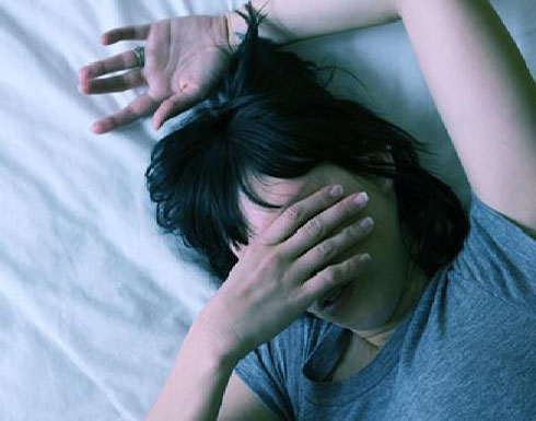 الأرق قد يوقع الإنسان في شرك "الزهايمر"