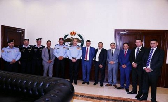 الحمود يكرم 9 مرتبات من الامن العام