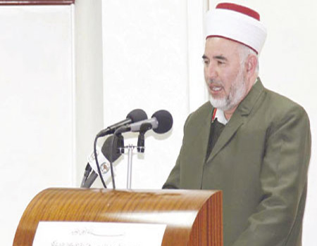 وفد من وزارة الاوقاف يزور كلية الأمير حسن للعلوم الاسلامية