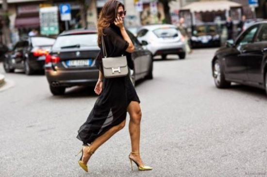 رغم متاعبه.. ما سر تعلق النساء بأحذية الكعب العالي؟