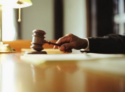 مطالبة باسقاط دعوى الحق العام بقضية اموال انفست مطالبة باسقاط دعوى الحق العام بقضية اموال انفست