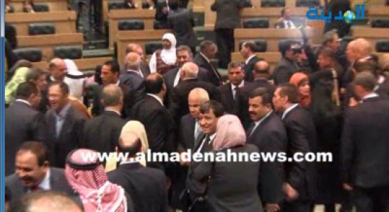 لقطات وأجواء مجلس النواب بعد خطاب العرش ( فيديو ) لقطات وأجواء مجلس النواب بعد خطاب العرش ( فيديو )
