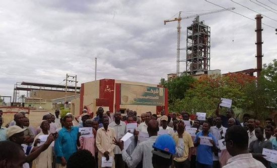 تجمع المهنيين السودانيين يدعو لتسوية سياسية "دون تنازلات تضر بالثورة" تجمع المهنيين السودانيين يدعو لتسوية سياسية "دون تنازلات تضر بالثورة"