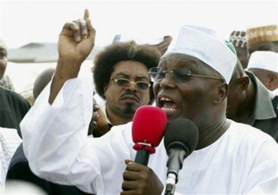 مسلمو نيجيريا ينتفضون ضد قرار حظر الحجاب