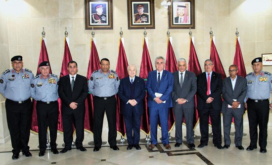 المدير العام لقوات الدرك يستقبل أبو غزالة المدير العام لقوات الدرك يستقبل أبو غزالة