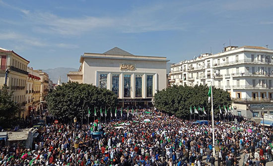 مسؤول فرنسي: إذا اشتعلت الجزائر يجب الخوف على الجميع مسؤول فرنسي: إذا اشتعلت الجزائر يجب الخوف على الجميع
