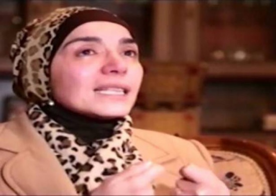 بالفيديو: مديرة تضرب المعلمات.. فماذا تفعل بالتلاميذ؟!