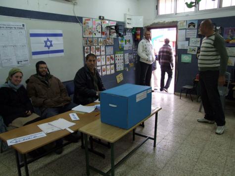 الاحزاب الاسرائيلية تسعى الى كسب اصوات المترددين مع اقتراب الانتخابات