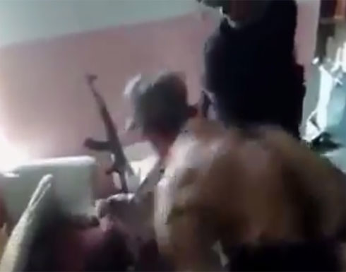 شاهد كيف تتعامل ميليشيات الحشد الشعبي مع السنة