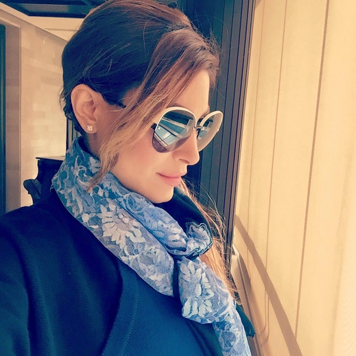 يارا تشارك جمهورها بصور من يومياتها بإطلالة عفويّة يارا تشارك جمهورها بصور من يومياتها بإطلالة عفويّة