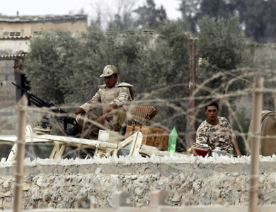 قتيلان وستة جرحى في هجمات مسلحة بسيناء