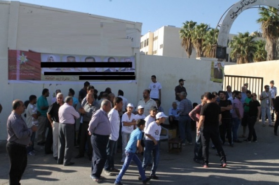 وفاة ابن رئيس لجنة اقتراع بإربد .. واستبداله بآخر