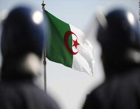 اختطاف الأطفال بالجزائر يتحول لظاهرة واستنفار أمني عالٍ اختطاف الأطفال بالجزائر يتحول لظاهرة واستنفار أمني عالٍ