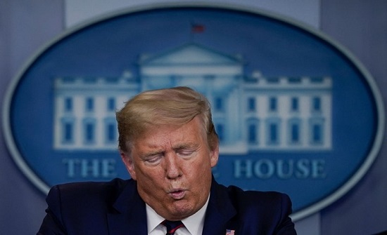 ترامب يؤيد مزاعم "تخليق" فيروس كورونا بمختبرات صينية