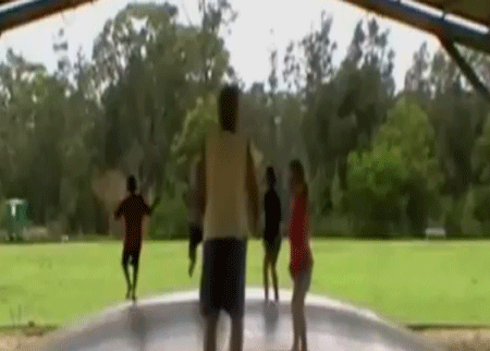 مواقف مضحكة