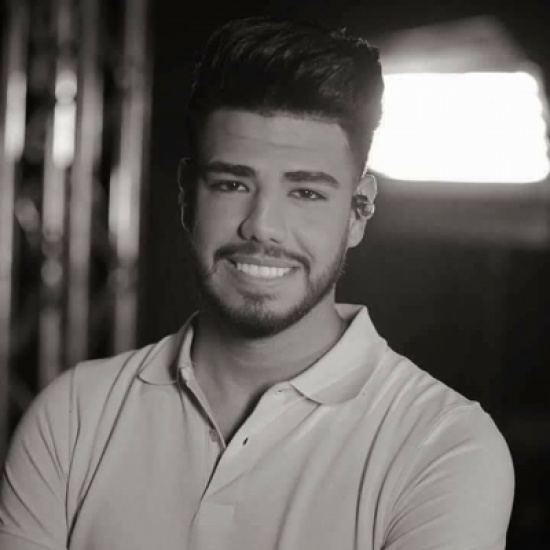 شاهد.. مهند حسين يؤدي اغنية الوداع