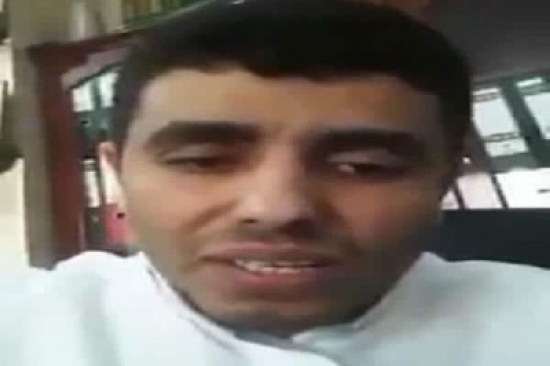 بالفيديو: يمني يدخل على حسابه البنكي لمعرفة قيمة المقابل المادي على مرافقينه.. ليتفاجأ بهذا المبلغ!